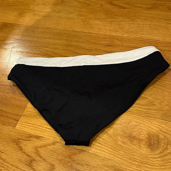 REVOLVE bikini bottom by L Space! 🖤👙 - Picture 3 of 4